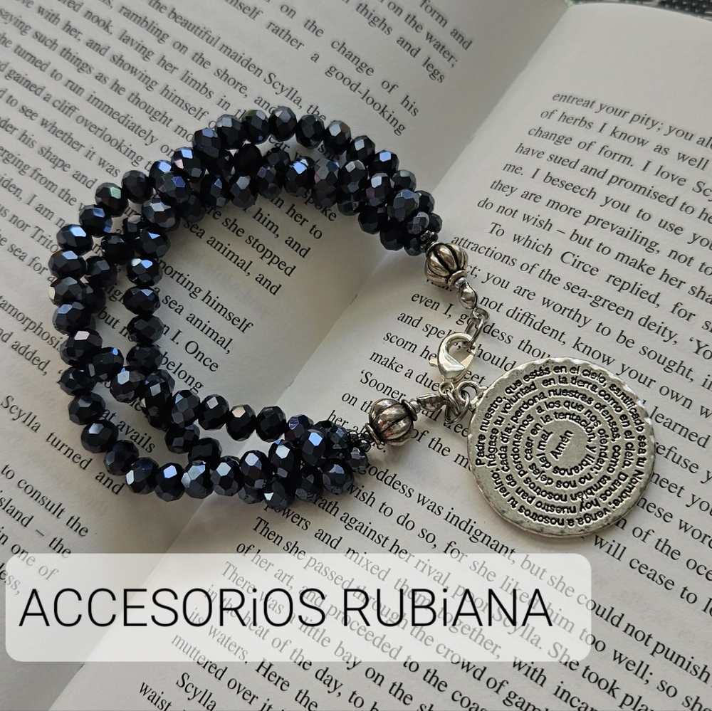Accesorios Rubiana Black Beaded Bracelet with Silver Medallion